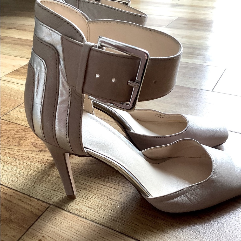 Nine West Legna2 nude heels size 6m leather